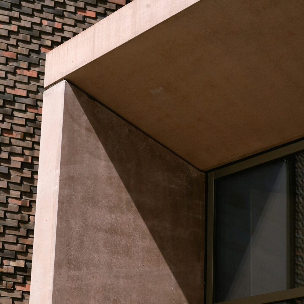 Detail einer Hamburger Backsteinfassade